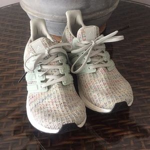 Adidas boost tennis shoe